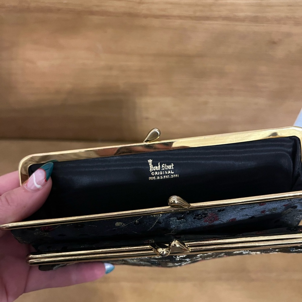 Vintage Black Floral Clutch - Picture 6 of 7